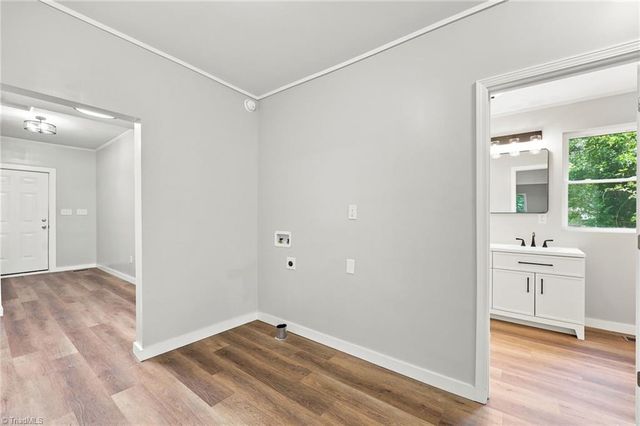 1108 Hawthorne Lane, Burlington, NC 27215