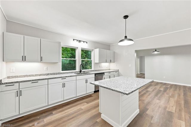 1108 Hawthorne Lane, Burlington, NC 27215
