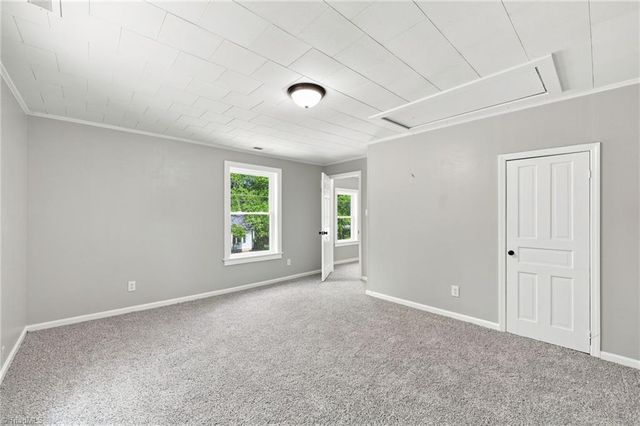 1108 Hawthorne Lane, Burlington, NC 27215