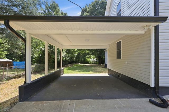 1108 Hawthorne Lane, Burlington, NC 27215