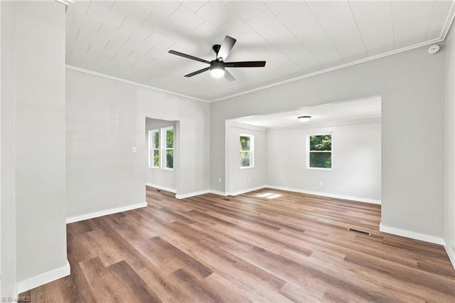 1108 Hawthorne Lane, Burlington, NC 27215