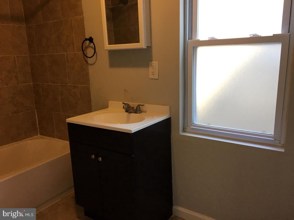 1238 S 20TH ST, PHILADELPHIA, PA 19146 — photo 5
