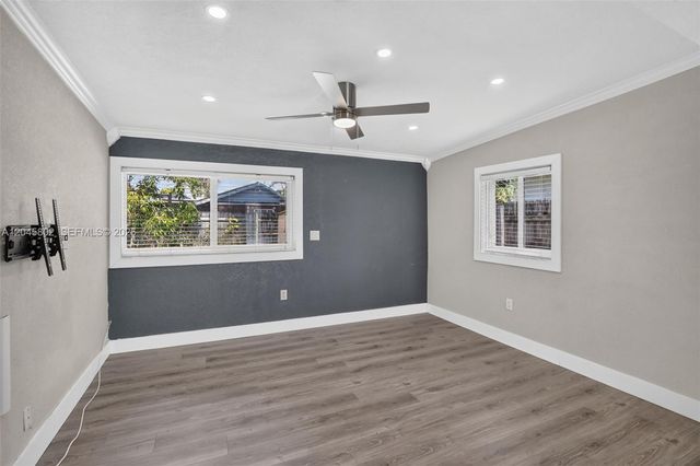 1300 N 70th Terrace, Hollywood, FL 33024