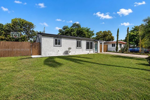 1300 N 70th Terrace, Hollywood, FL 33024