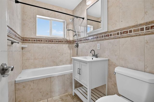 1300 N 70th Terrace, Hollywood, FL 33024