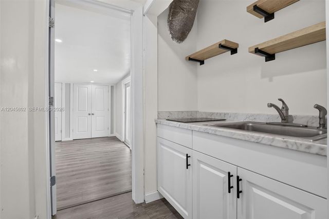 1300 N 70th Terrace, Hollywood, FL 33024