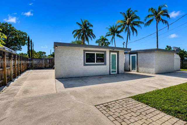 1300 N 70th Terrace, Hollywood, FL 33024