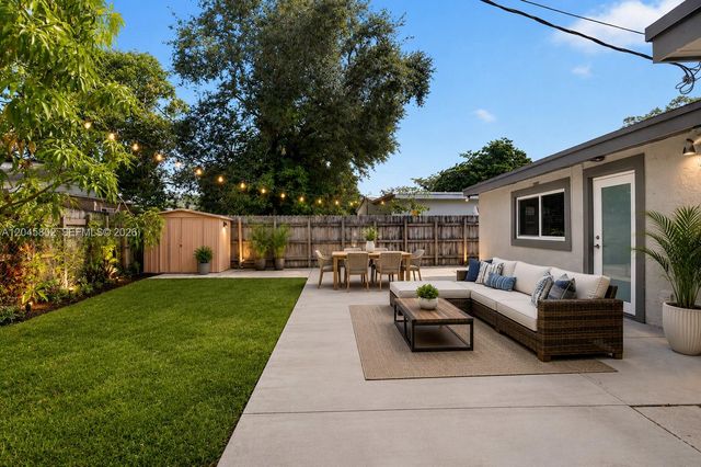 1300 N 70th Terrace, Hollywood, FL 33024