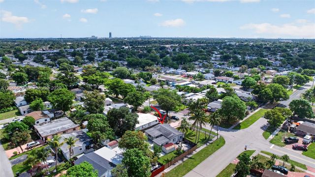 1300 N 70th Terrace, Hollywood, FL 33024