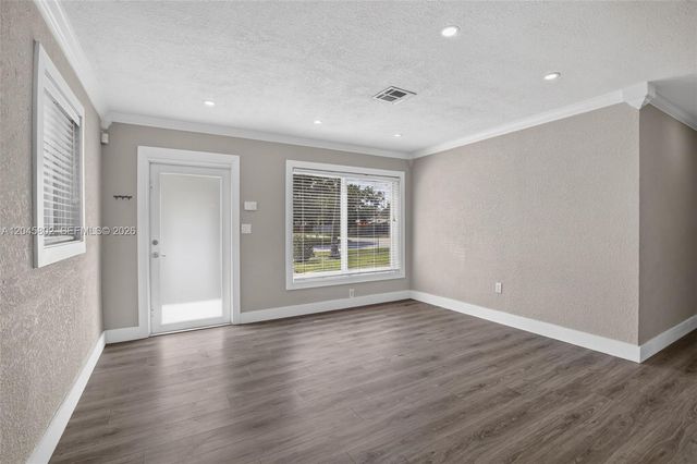 1300 N 70th Terrace, Hollywood, FL 33024