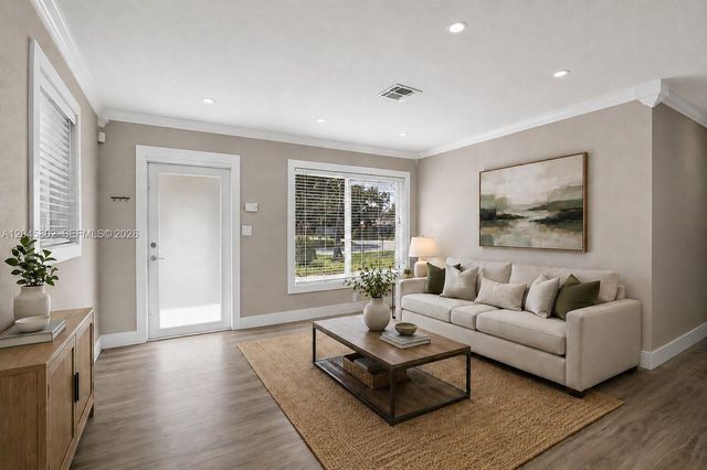1300 N 70th Terrace, Hollywood, FL 33024