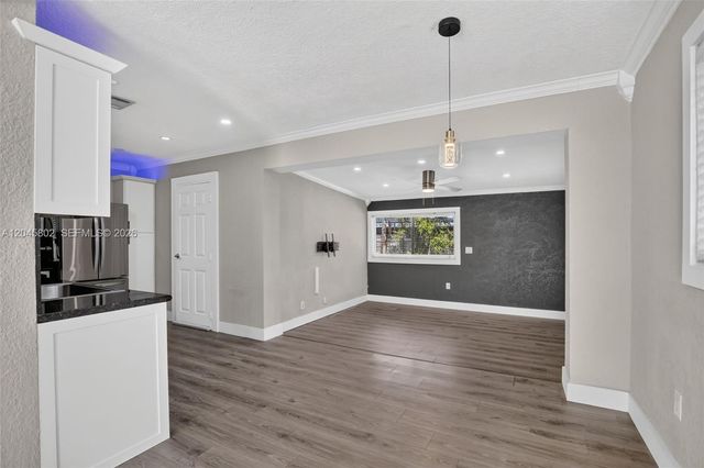 1300 N 70th Terrace, Hollywood, FL 33024