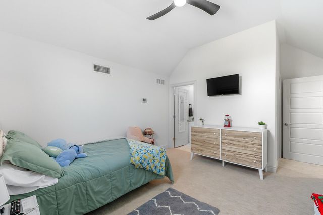 3232 N Shefford St, Wichita, KS 67205