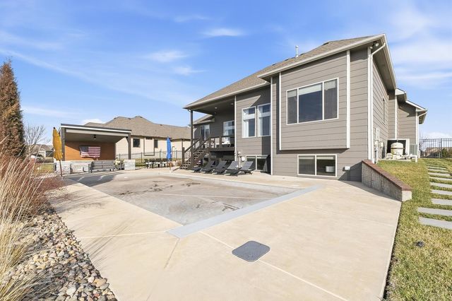 3232 N Shefford St, Wichita, KS 67205