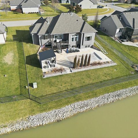 3232 N Shefford St, Wichita, KS 67205