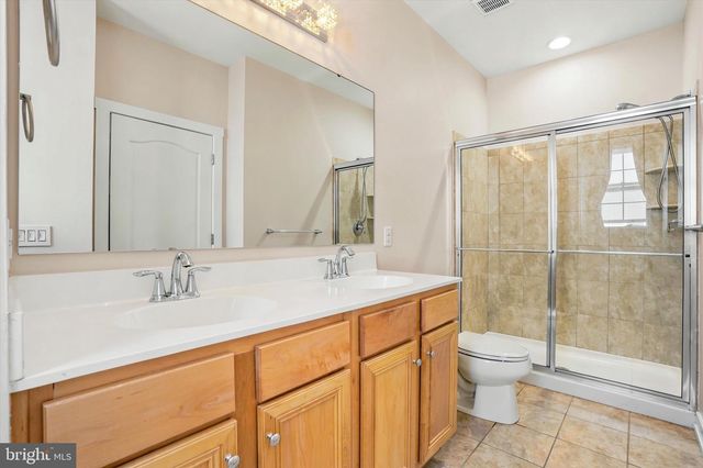 121-B HAGEN DR, Bensalem, PA 19020