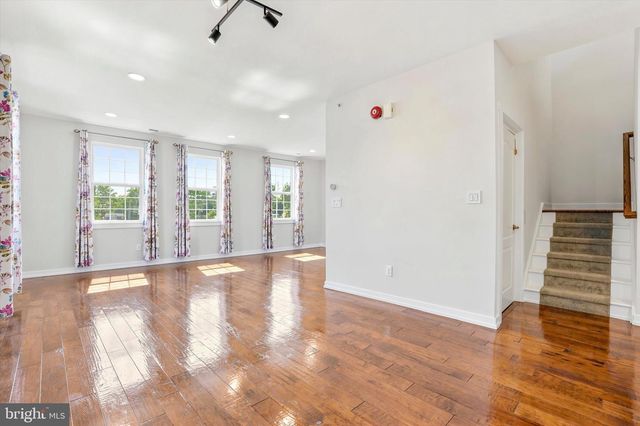 121-B HAGEN DR, Bensalem, PA 19020