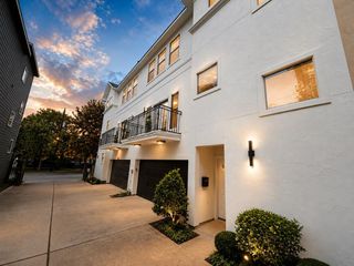 1608 Holman Street, Houston, TX 77004