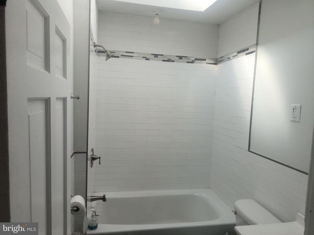 804 BONAPARTE AVE, Baltimore, MD 21218