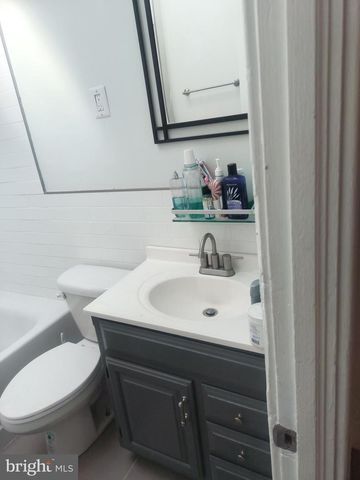 804 BONAPARTE AVE, Baltimore, MD 21218