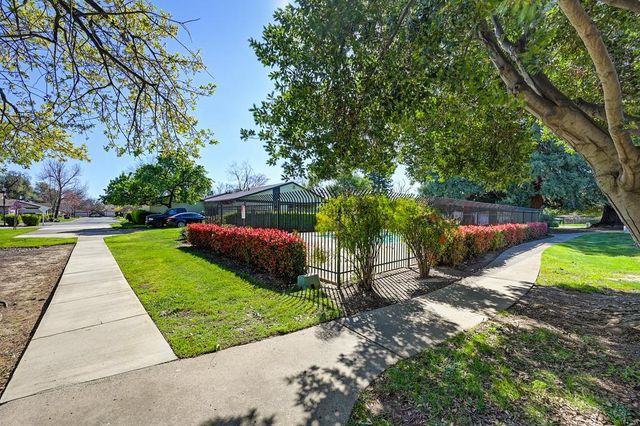 2268 Windward Ln, Rancho Cordova, CA 95670