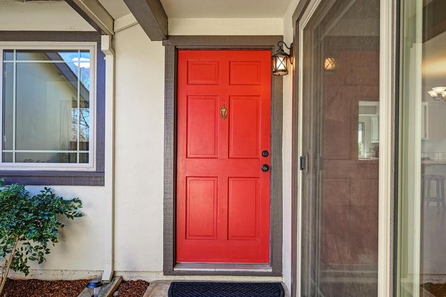 2268 Windward Ln, Rancho Cordova, CA 95670