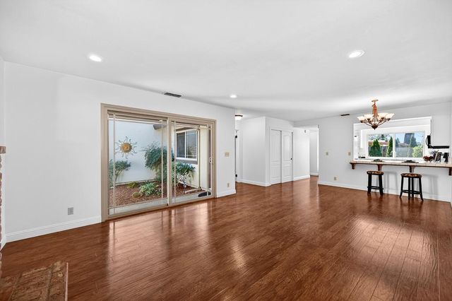 2268 Windward Ln, Rancho Cordova, CA 95670