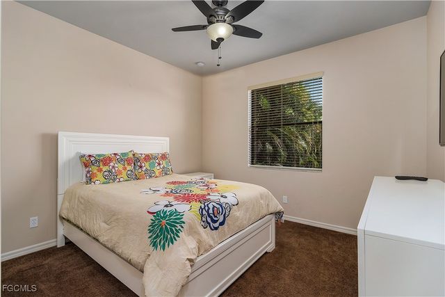 5601 Del Rio CT, Cape Coral, FL 33904