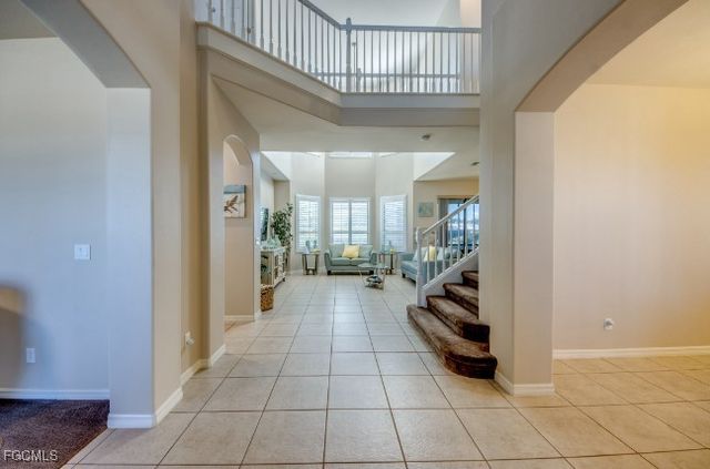 5601 Del Rio CT, Cape Coral, FL 33904