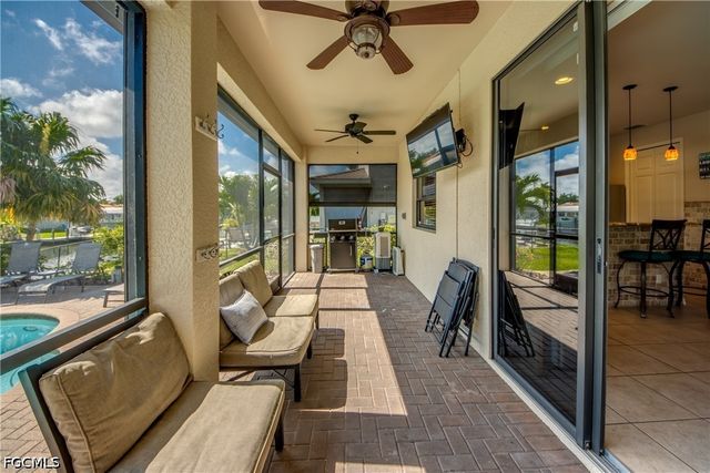 5601 Del Rio CT, Cape Coral, FL 33904