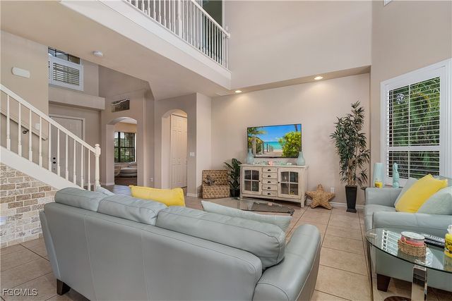 5601 Del Rio CT, Cape Coral, FL 33904