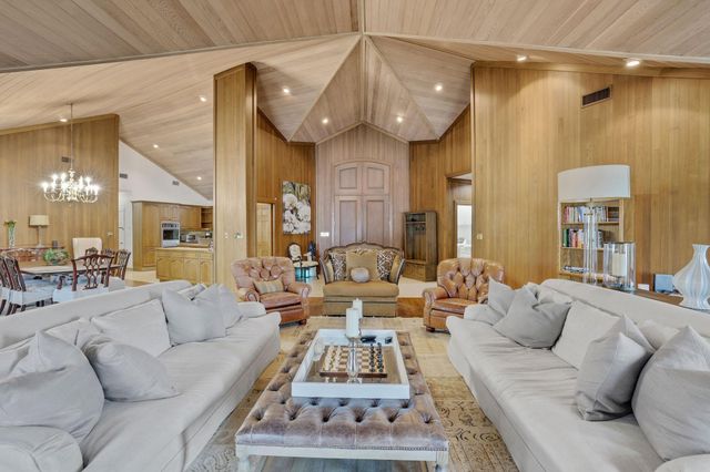 425 Old Fm 224, Coldspring, TX 77331