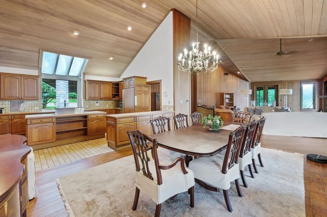 425 Old Fm 224, Coldspring, TX 77331
