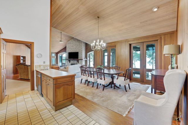 425 Old Fm 224, Coldspring, TX 77331