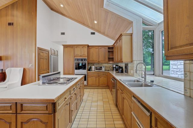 425 Old Fm 224, Coldspring, TX 77331