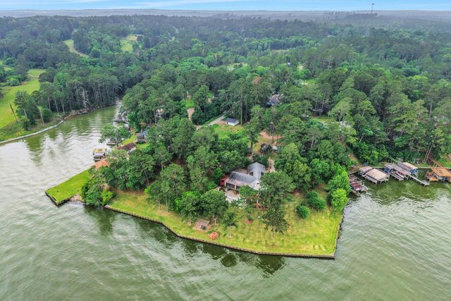 425 Old Fm 224, Coldspring, TX 77331