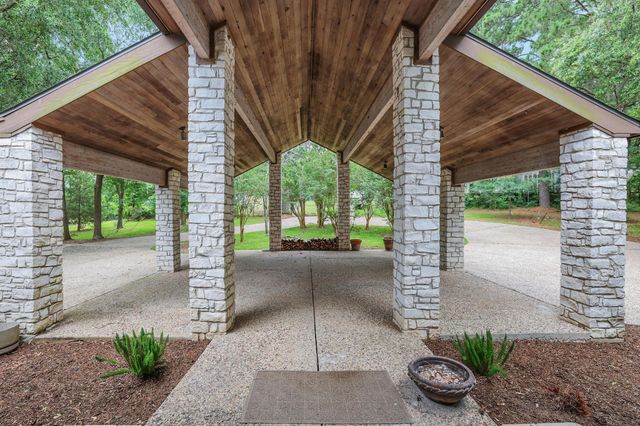 425 Old Fm 224, Coldspring, TX 77331