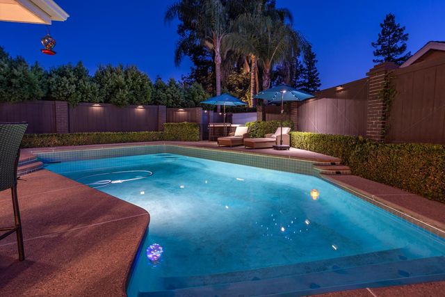 3809 Ruisdael Dr, Modesto, CA 95356