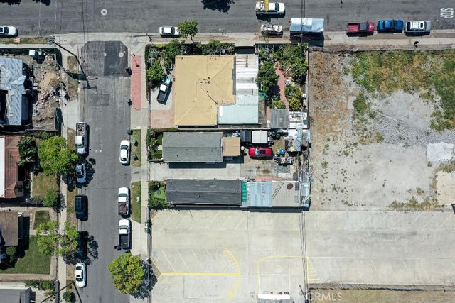 1831 W 3rd, Santa Ana, CA 92703