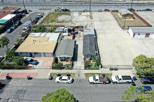 1831 W 3rd, Santa Ana, CA 92703