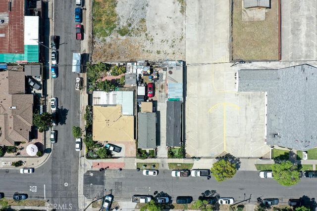 1831 W 3rd, Santa Ana, CA 92703