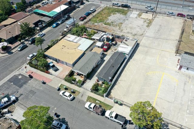1831 W 3rd, Santa Ana, CA 92703