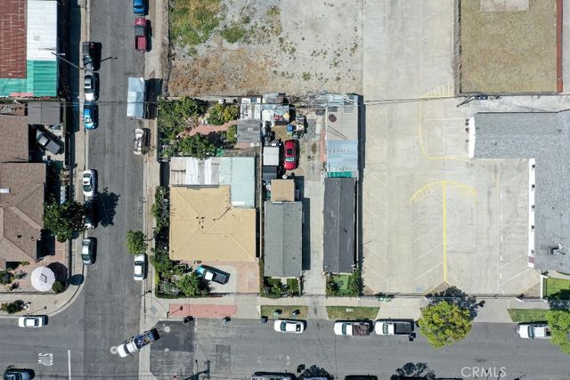 1831 W 3rd, Santa Ana, CA 92703