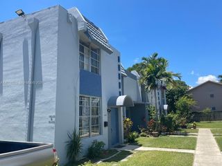 14220 NE 3rd Ct 10A, Miami, FL 33161