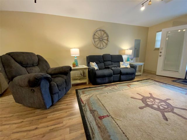 934 N Fm 356, Onalaska, TX 77360