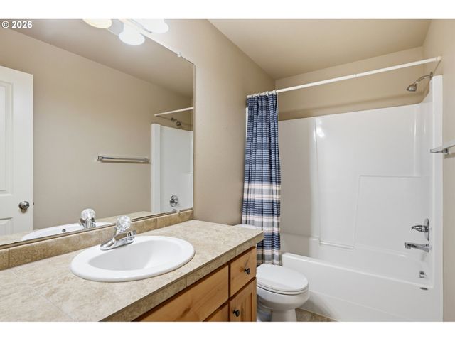 3805 Nw 122ND St, Vancouver, WA 98685