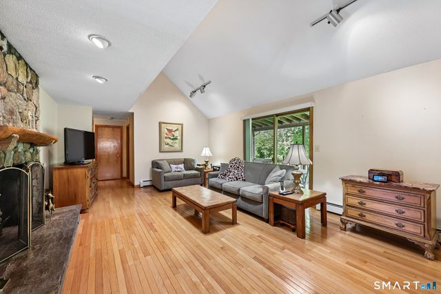 46 Stonegate Drive, Wethersfield, CT 06109