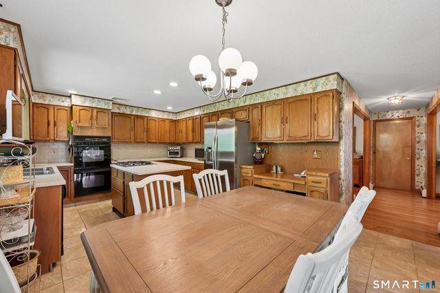 46 Stonegate Drive, Wethersfield, CT 06109
