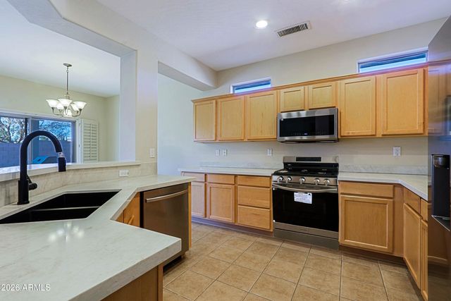 20862 N SEQUOIA CREST Drive, Surprise, AZ 85387