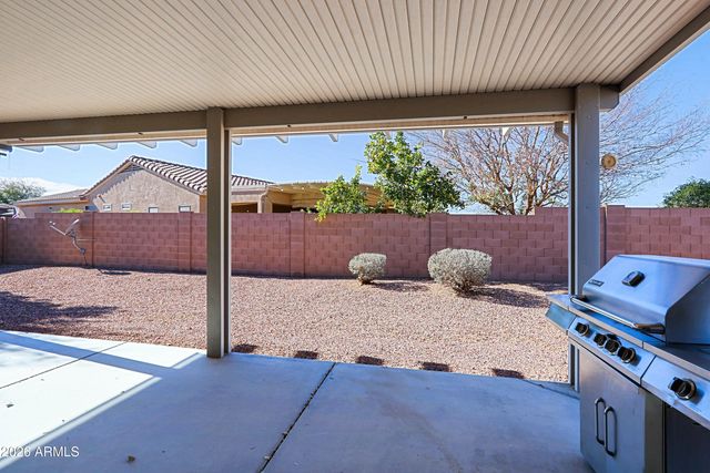 20862 N SEQUOIA CREST Drive, Surprise, AZ 85387